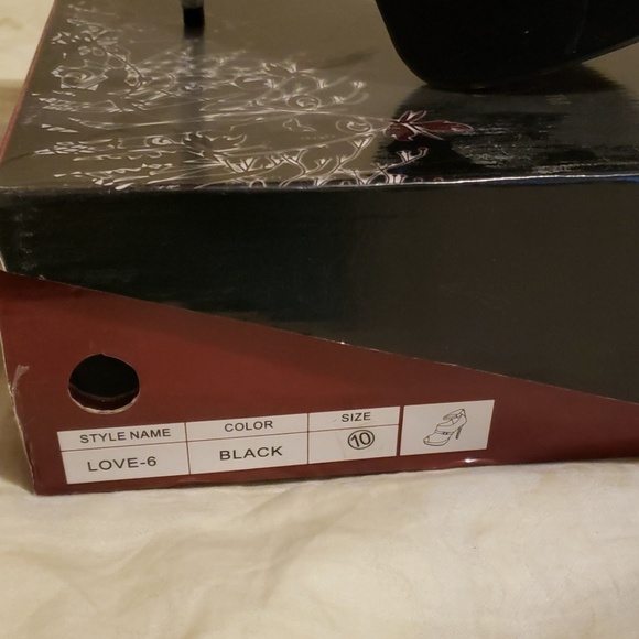 Shoes - Picture 2 of 2